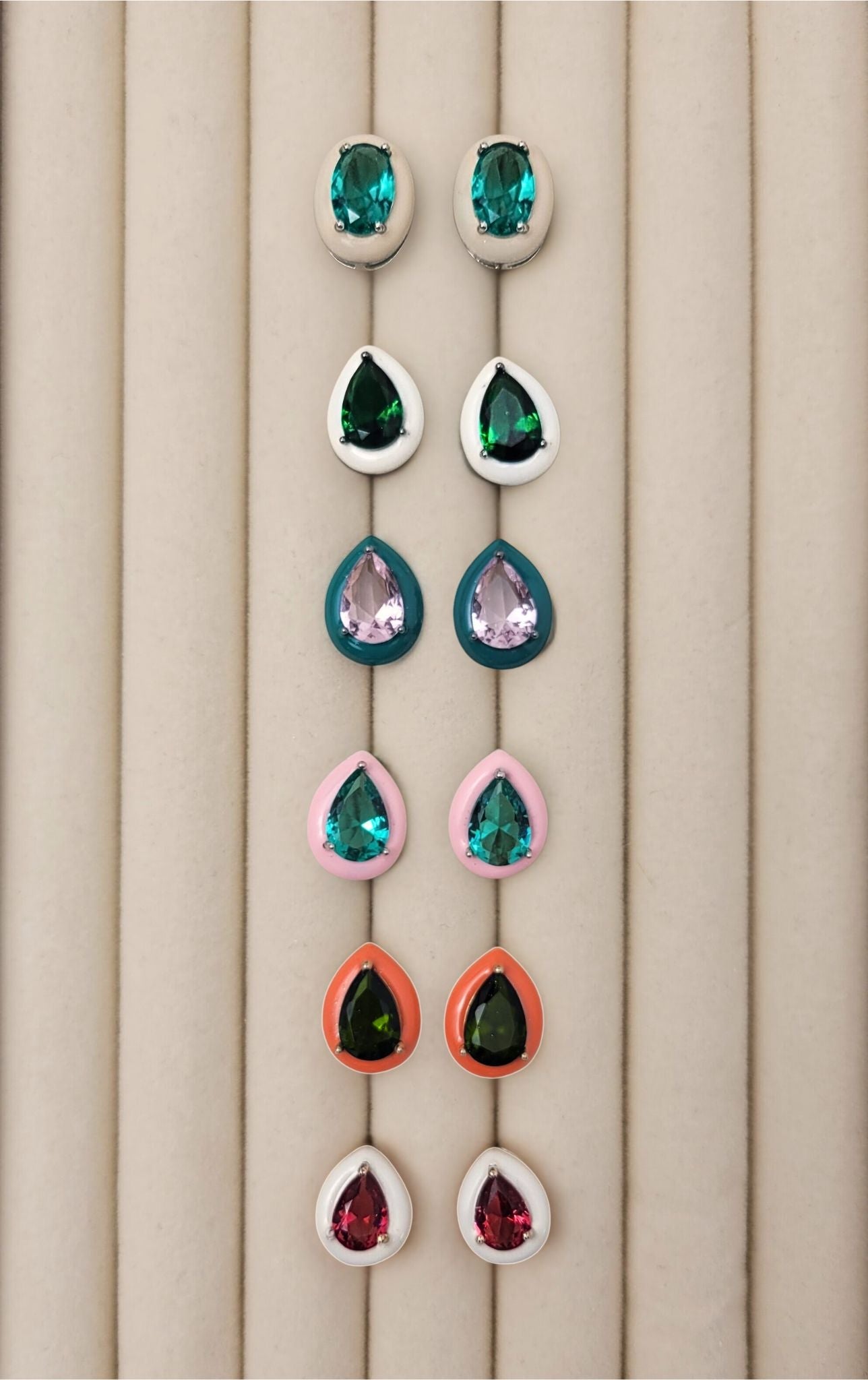 Drop Stone – Delicate Crystal Earrings - Soul PipaEarrings