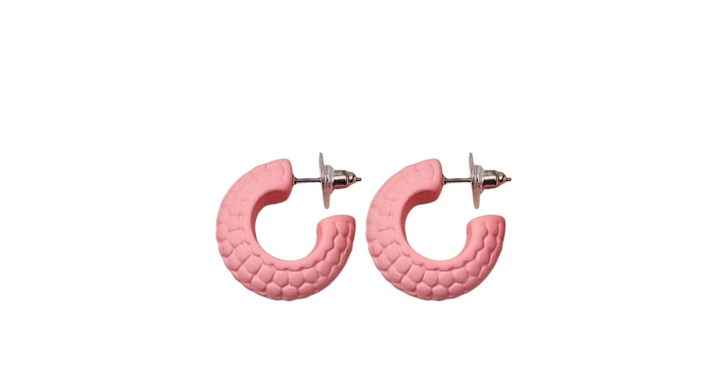 Joli – Colorful and Textured Hoop Earrings - Soul PipaEarrings